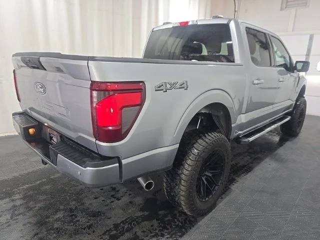 Used 2025 Silver Ford XLT image 2