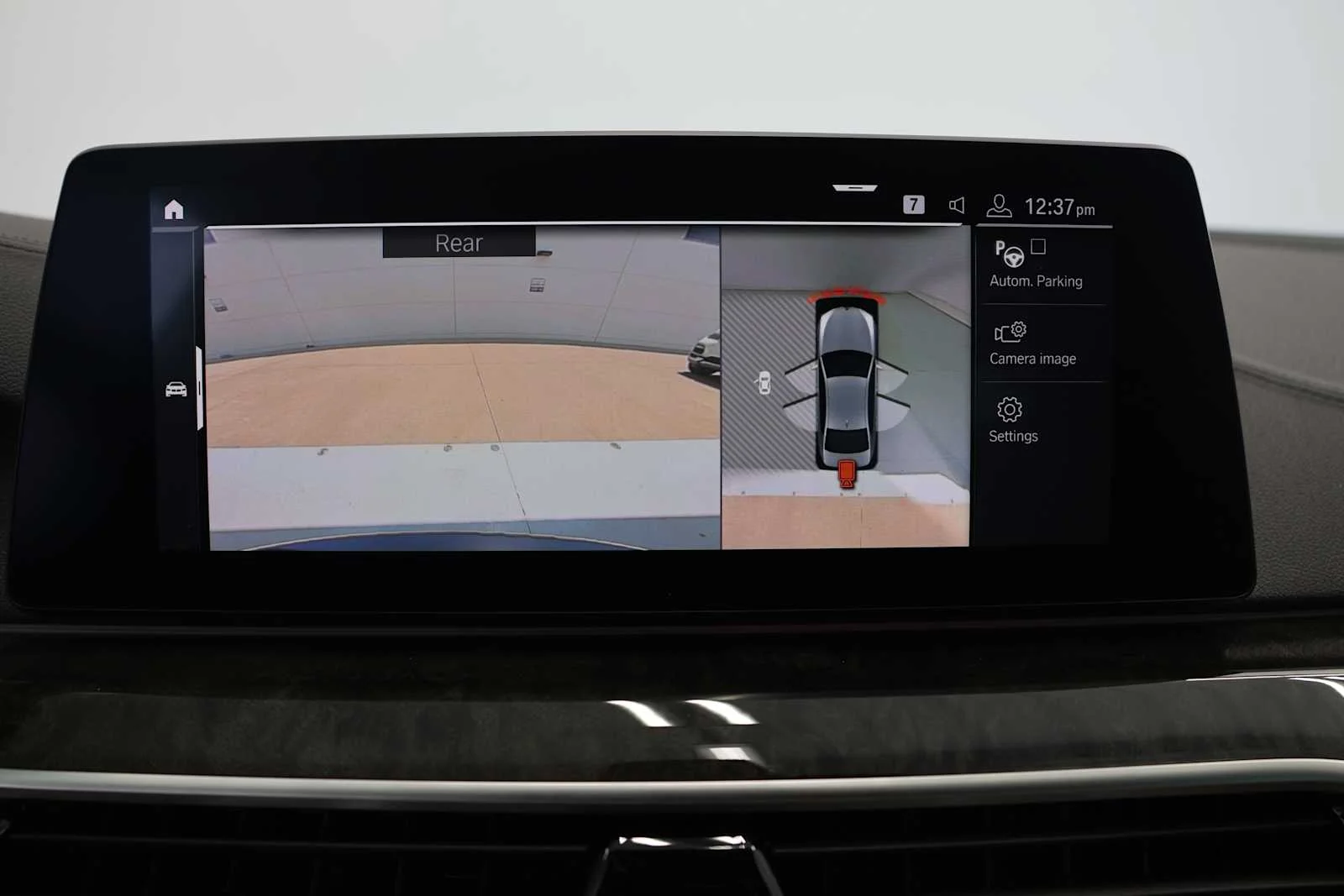 Used 2020 Dark Graphite Metallic BMW M550i xDrive image 18
