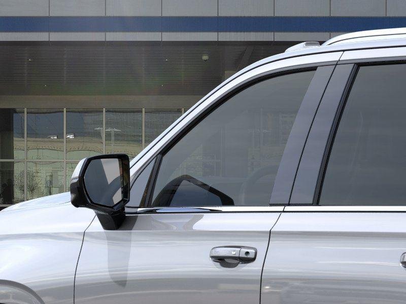 2026 Chevrolet Suburban LT - Photo 12