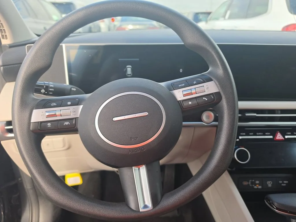 Used 2026 Gray Hyundai SEL Plus image 10