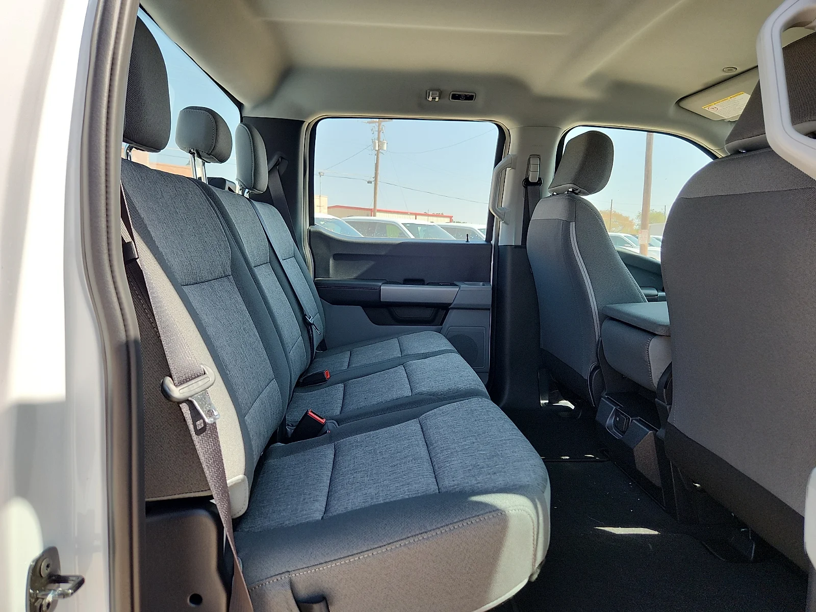 New 2027 Oxford White Ford XL image 19