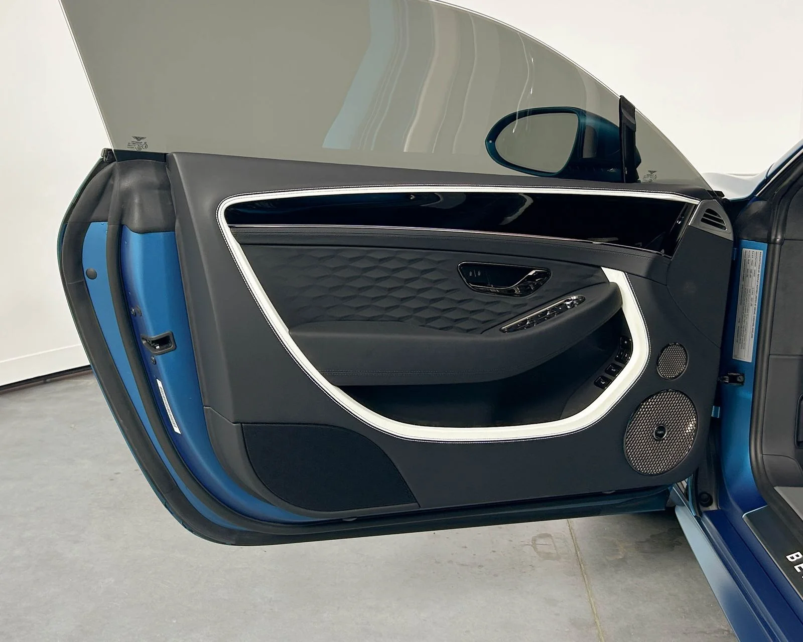 New 2025  Bentley Speed image 12
