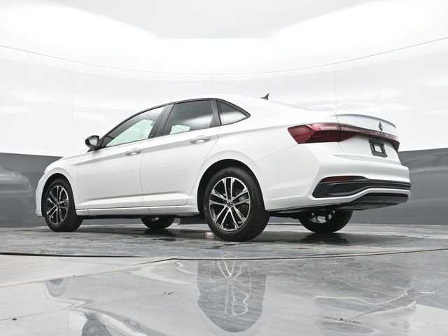 2025 Volkswagen Jetta Sport - Photo 11
