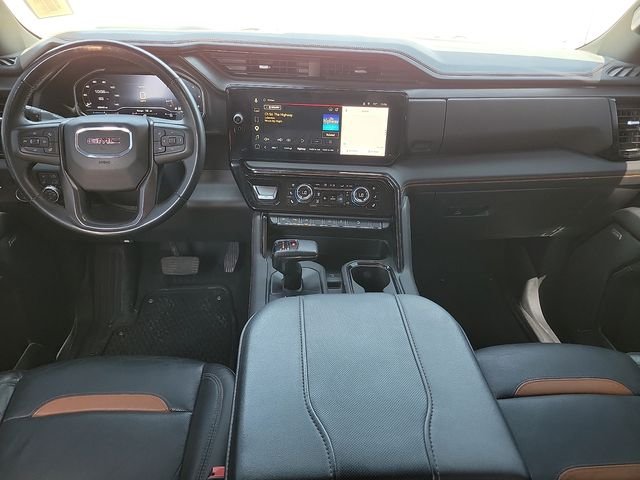 Used 2024 White GMC AT4 image 9