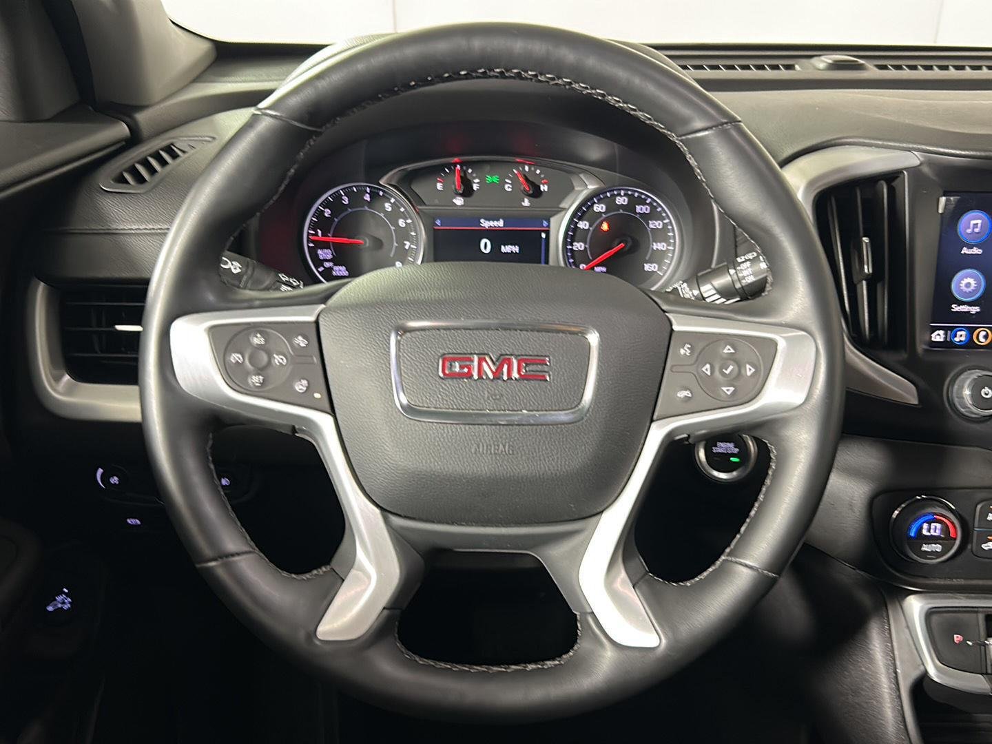Used 2024 Downpour Metallic GMC SLT image 28