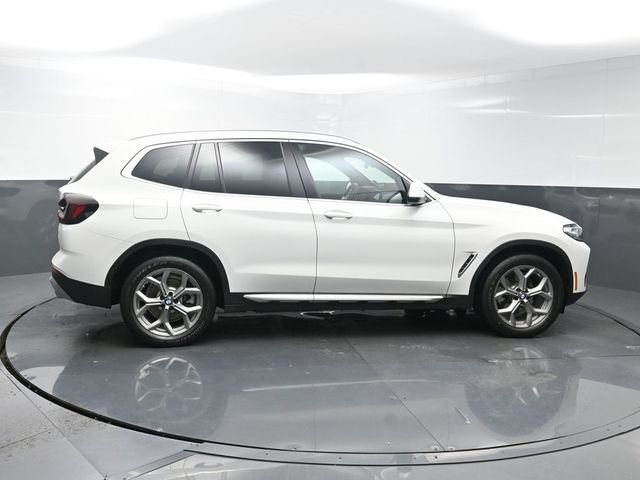 Used 2024 White BMW sDrive30i image 8