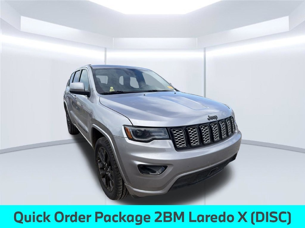 Used 2021 Silver Jeep Laredo X image 5