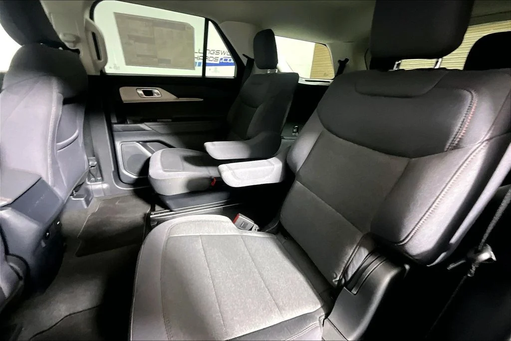 New 2026 Carbonized Gray Metallic Ford Active image 10