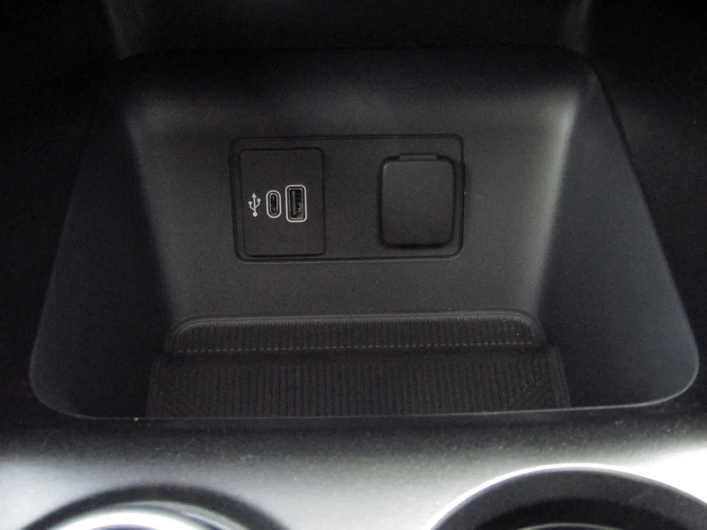 New 2026 Agate Black Metallic Ford Active image 32
