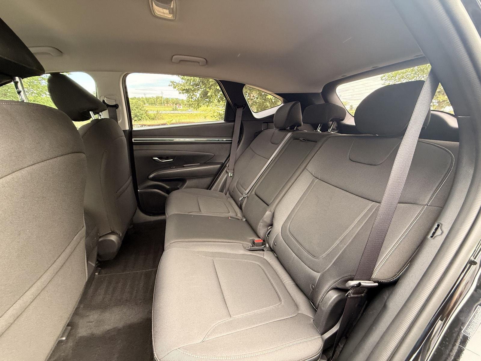 2022 Hyundai Tucson SE - Photo 16