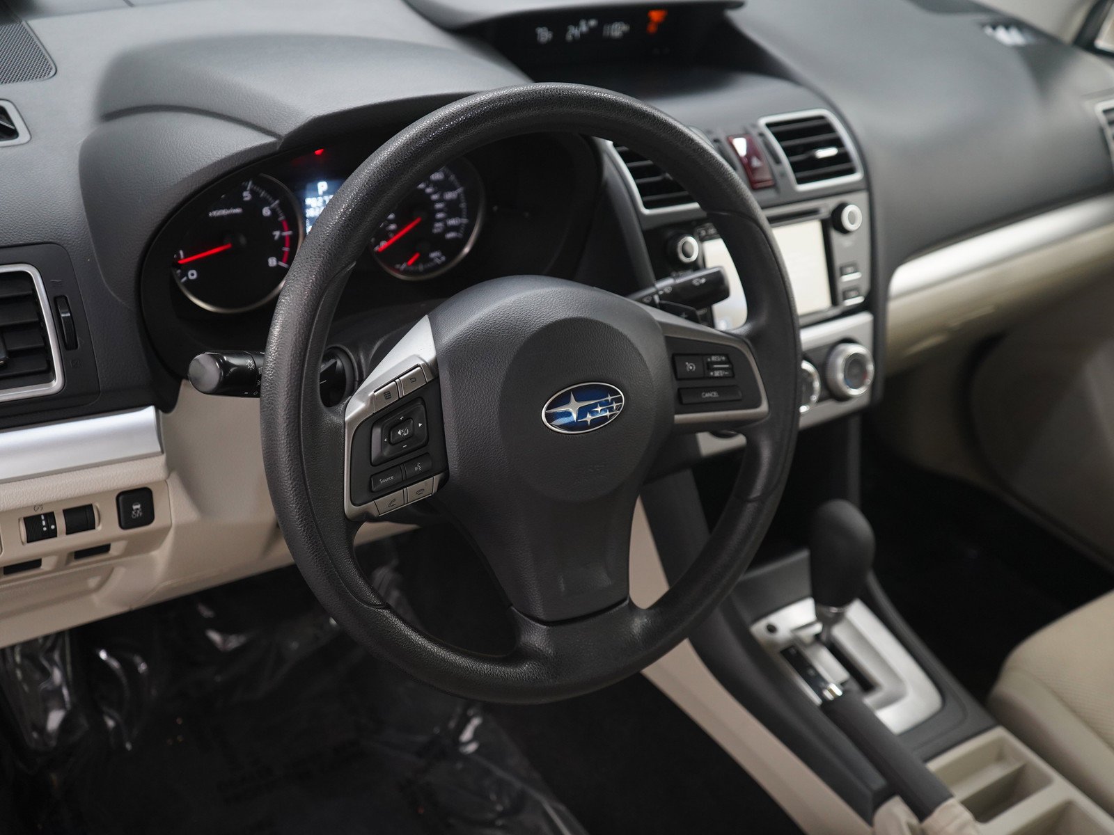 Used 2016 Crystal Black Silica Subaru 4dr CVT 2.0i Premium image 19