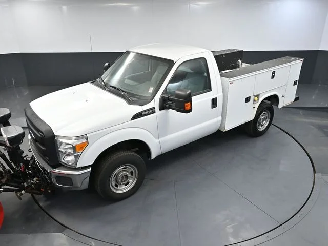 Used 2014 White Ford XL image 57