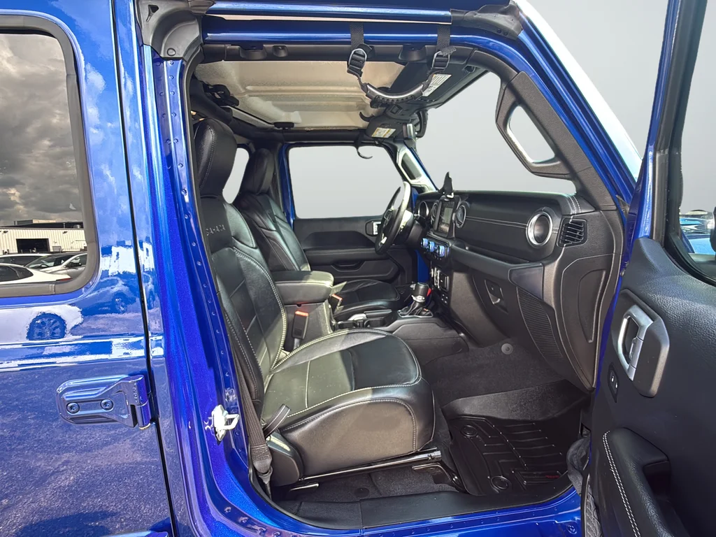 Used 2019 Blue Jeep Unlimited Sahara image 12
