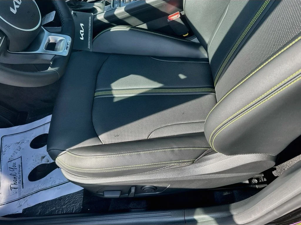 New 2026 Aurora Black Pearl Kia GT image 20