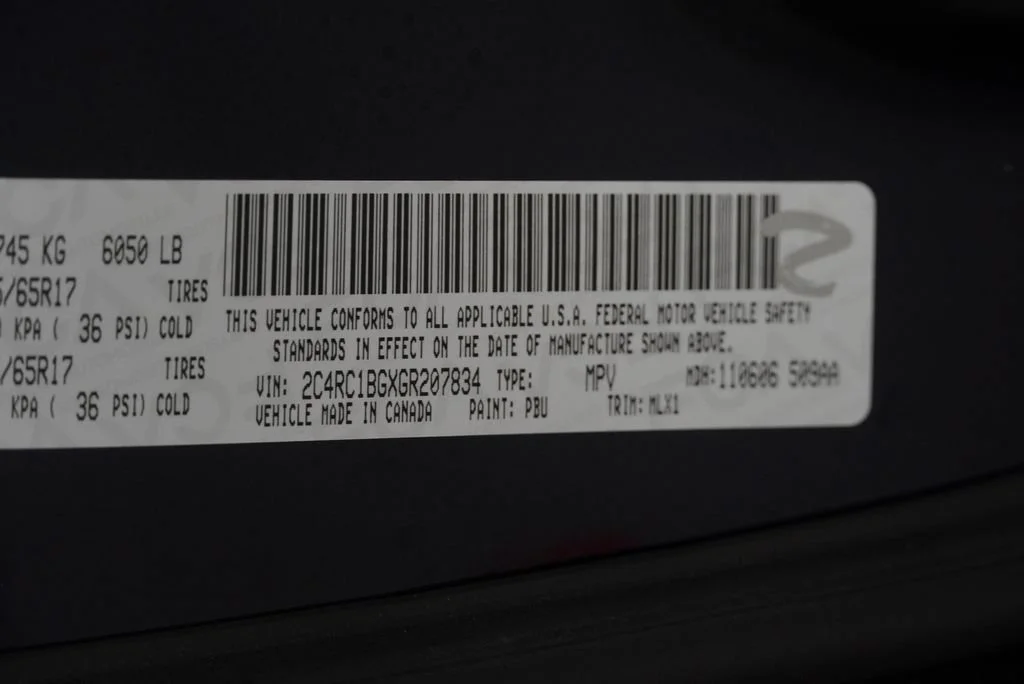 Used 2016 Blue Chrysler Touring image 47