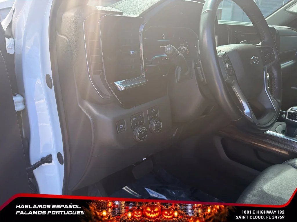 Used 2024 Summit White Chevrolet LT Trail Boss image 17