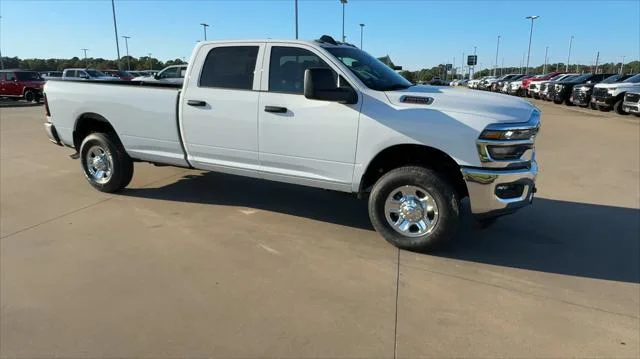 New 2026 Bright White Clear-Coat Exterior Paint RAM Tradesman image 2