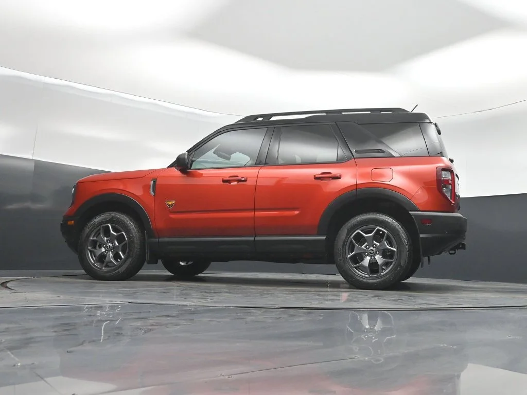 Used 2023 Red Ford Badlands image 47