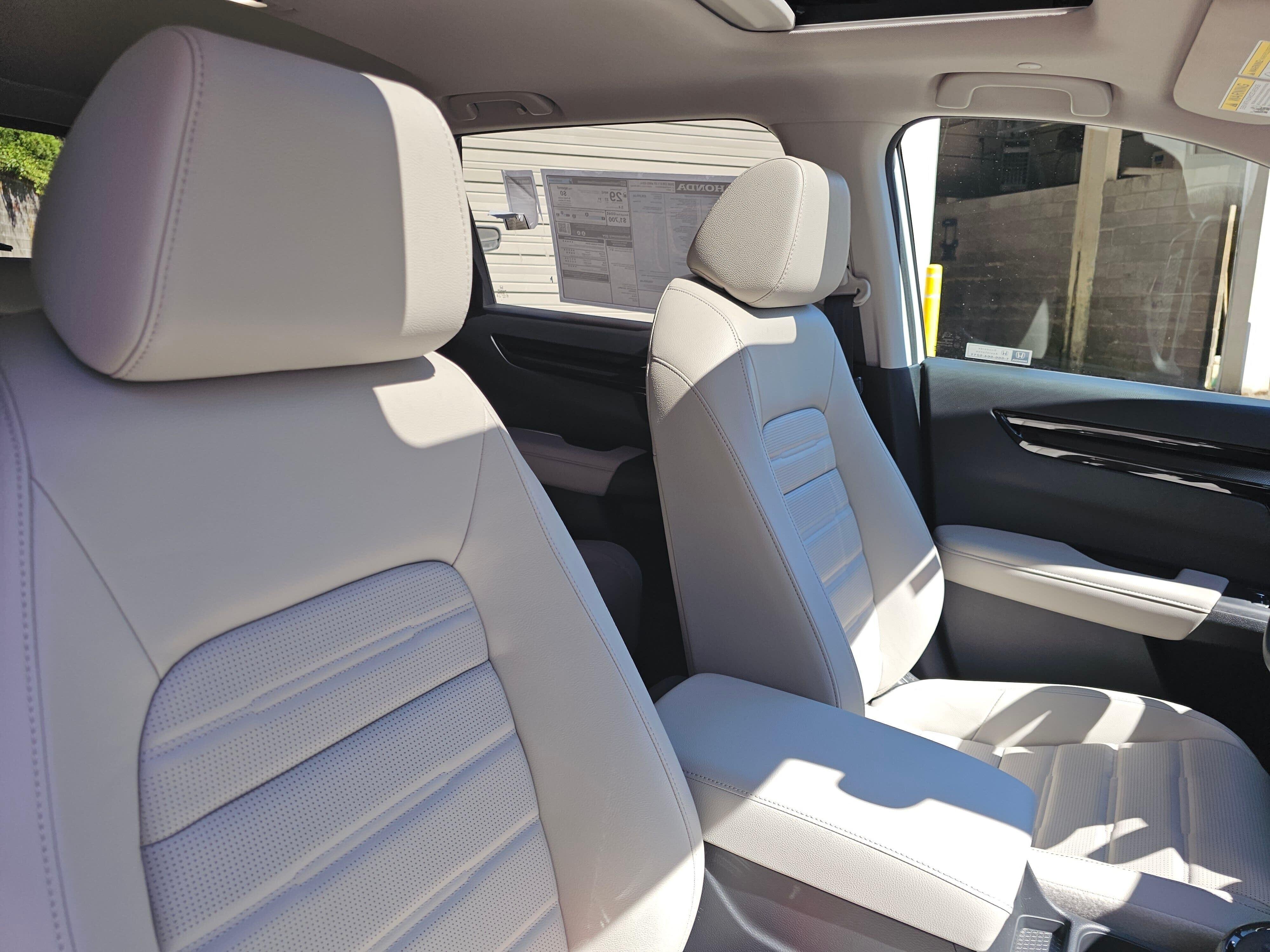 New 2026 Platinum White Pearl Honda EX-L image 11