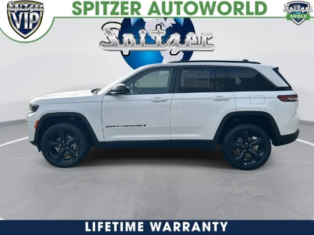 New 2026 Bright White Clear-Coat Exterior Paint Jeep Limited image 7