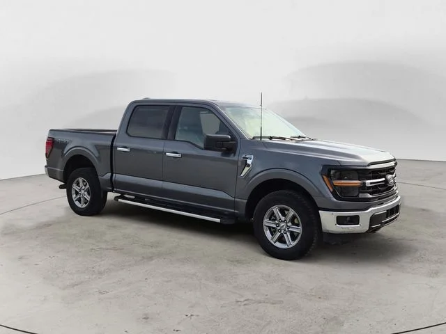 Certified Used 2025 Gray Ford XLT image 3