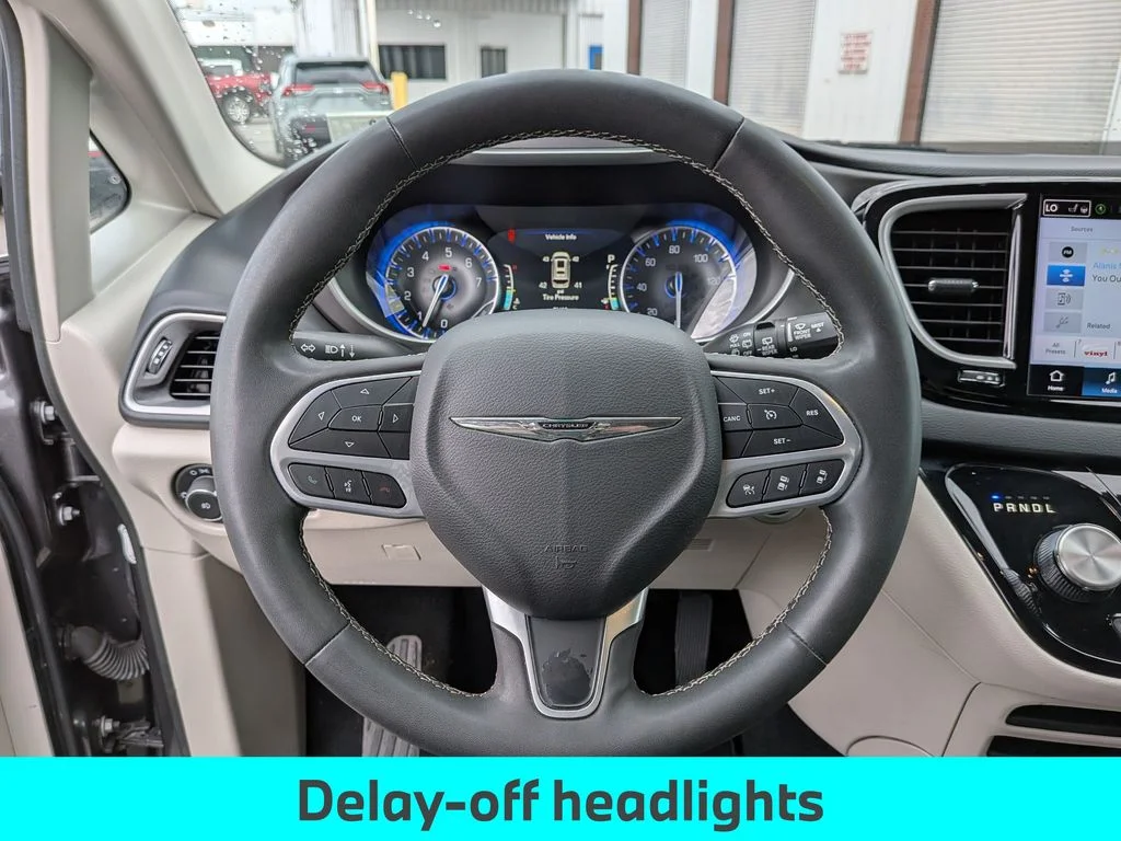 Used 2023 Gray Chrysler Touring L image 15