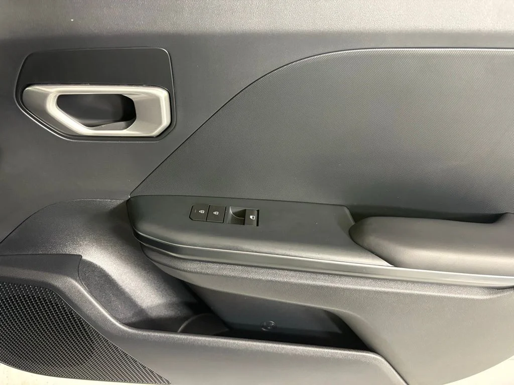 New 2026 Steel Gray Kia LXS image 12
