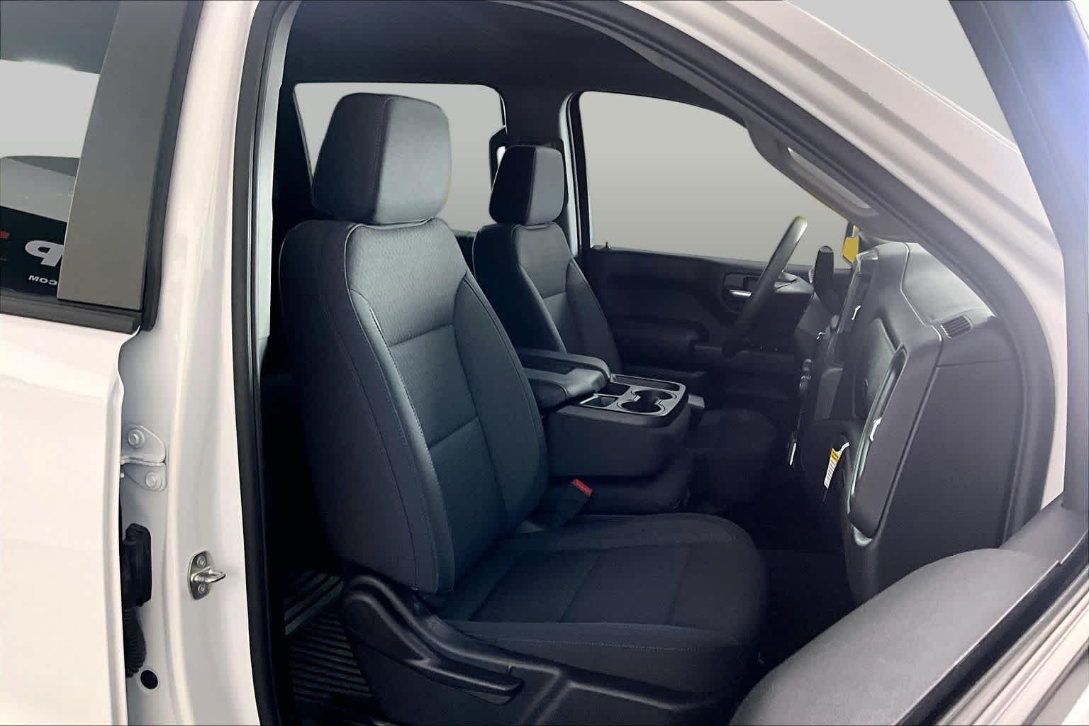 2024 Chevrolet Silverado 1500 Custom - Photo 17