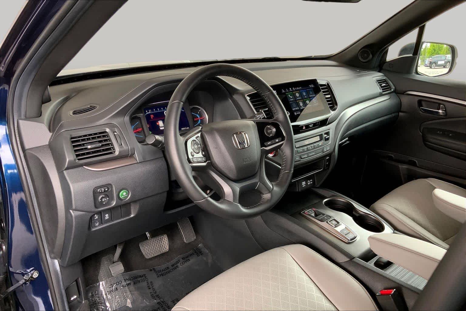 Used 2021 Obsidian Blue Pearl Honda EX-L image 18