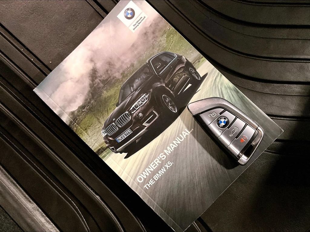 Used 2018 White BMW xDrive35i image 32