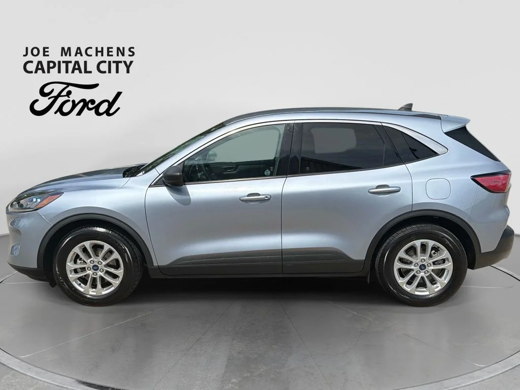 Used 2022 Blue Ford SE image 8