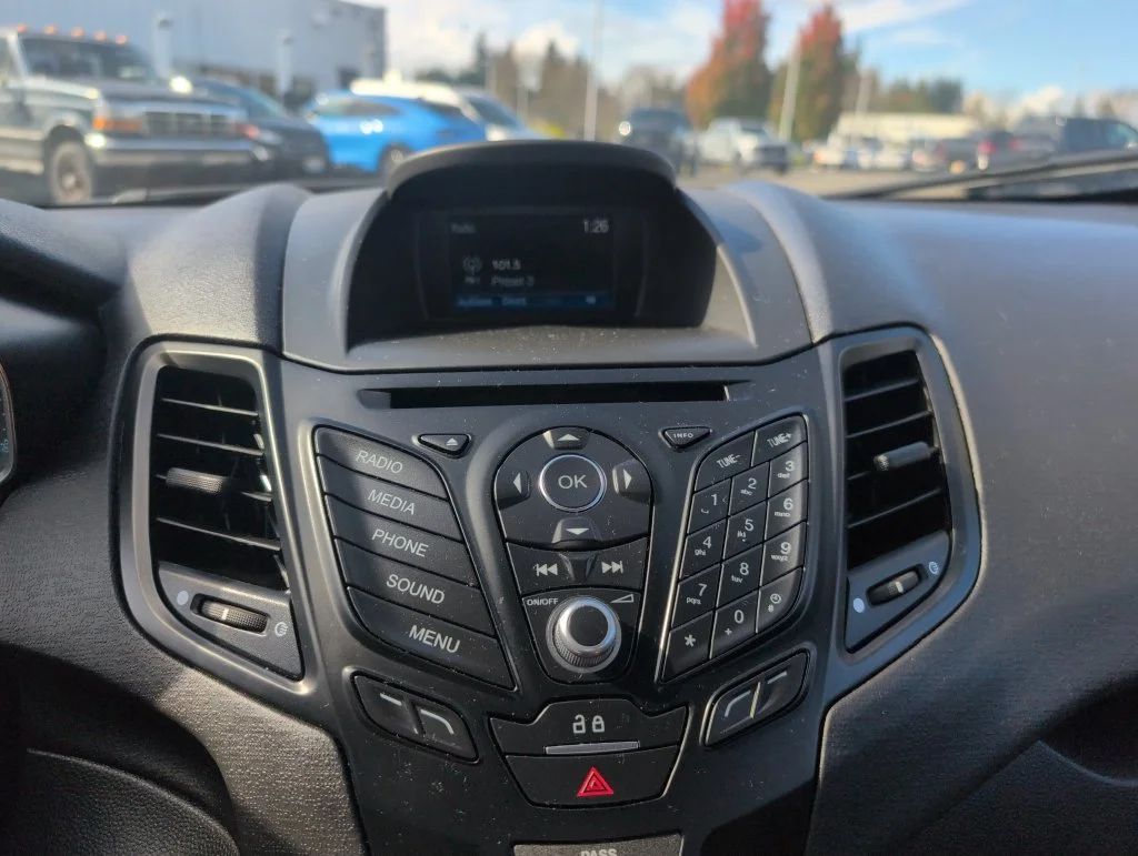 Certified Used 2019 Gray Ford SE image 26