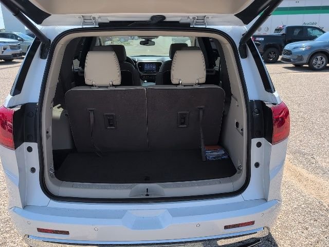 Used 2017 White GMC Denali image 22