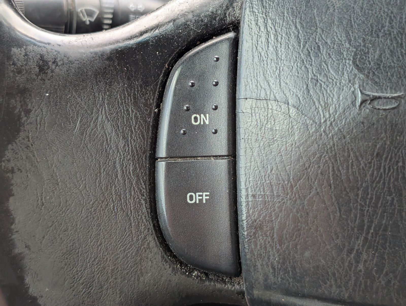 Used 1999 Green Ford XL image 21