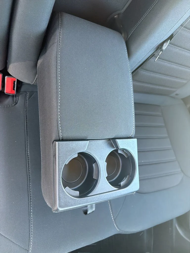 Used 2019 Gray Ford SE image 42