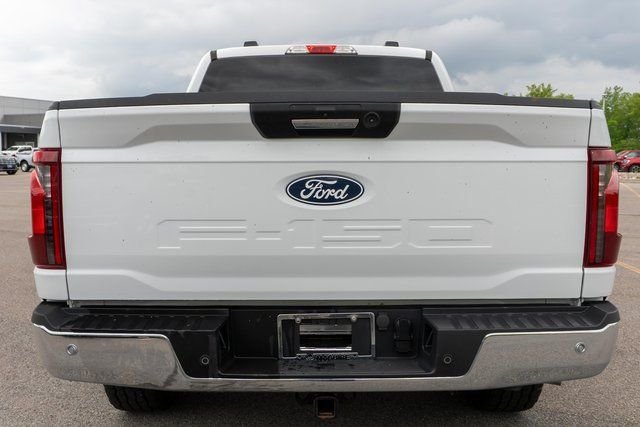 Used 2024 Oxford White Ford XLT image 7