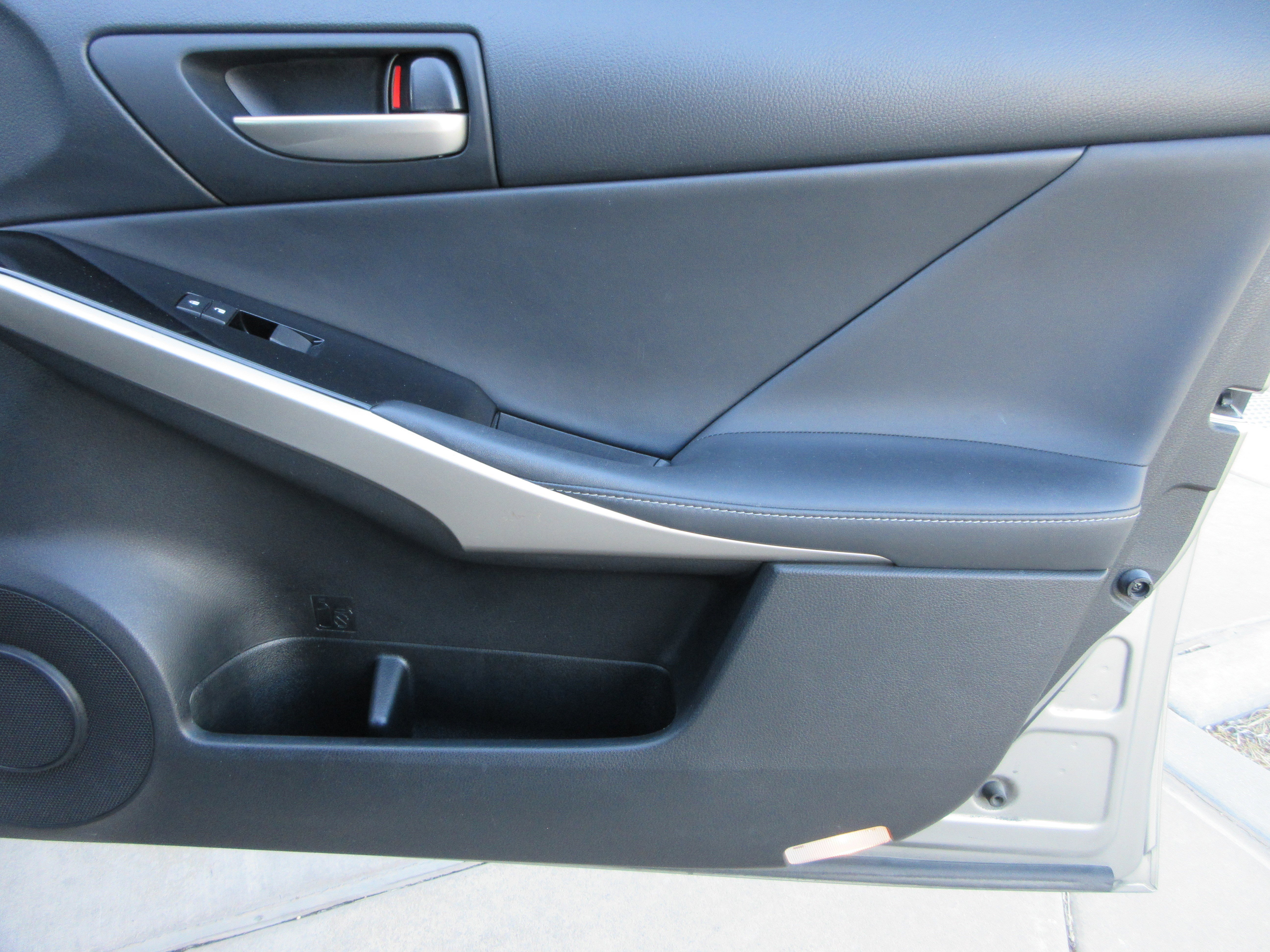 Used 2018 Atomic Silver Lexus 300 image 23