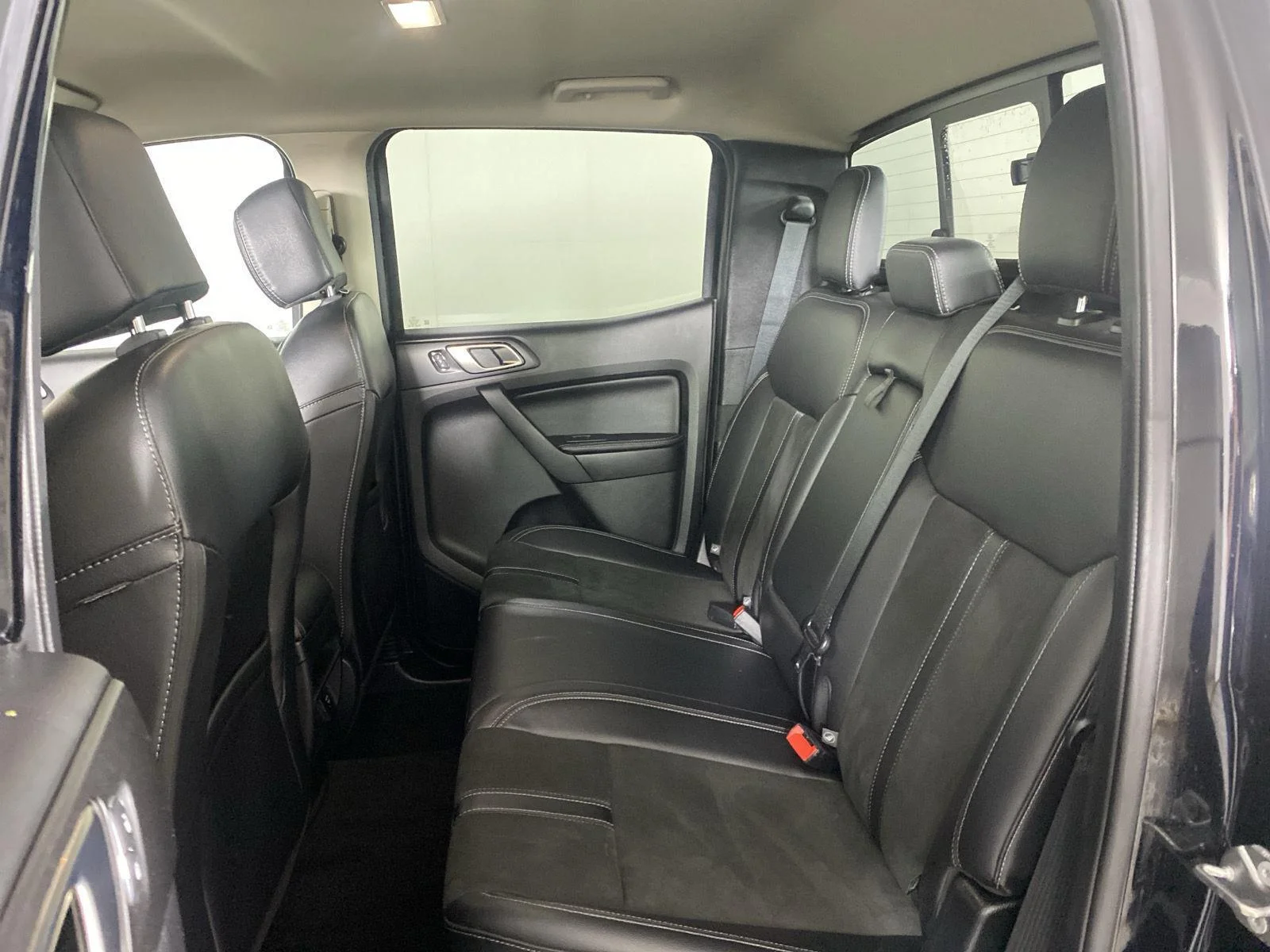 Used 2021 Shadow Black Ford LARIAT image 27