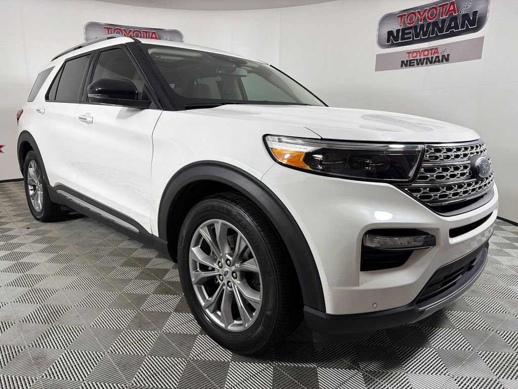 2022 Ford Explorer Limited RWD's photo
