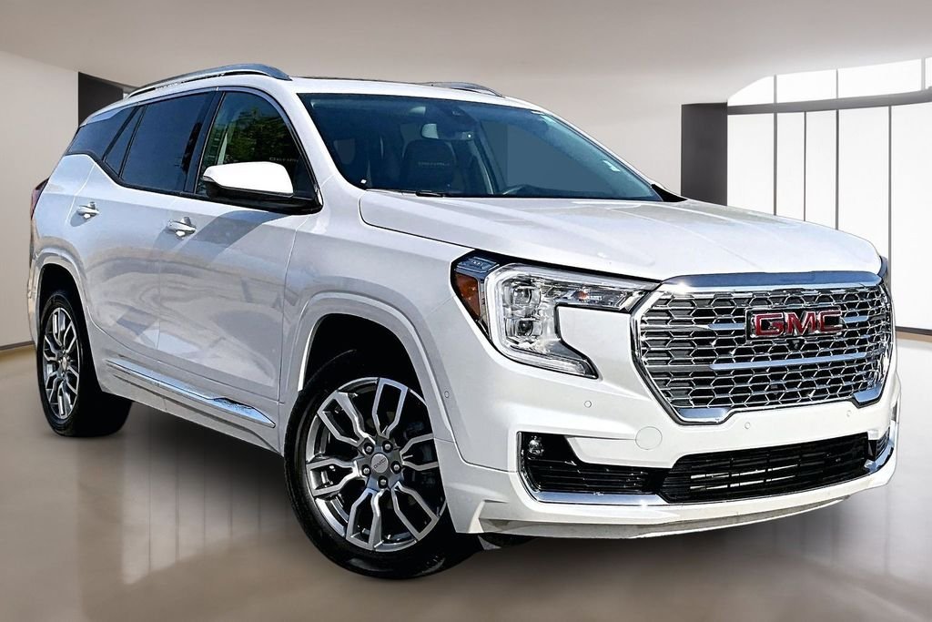Used 2024 White GMC Denali image 11