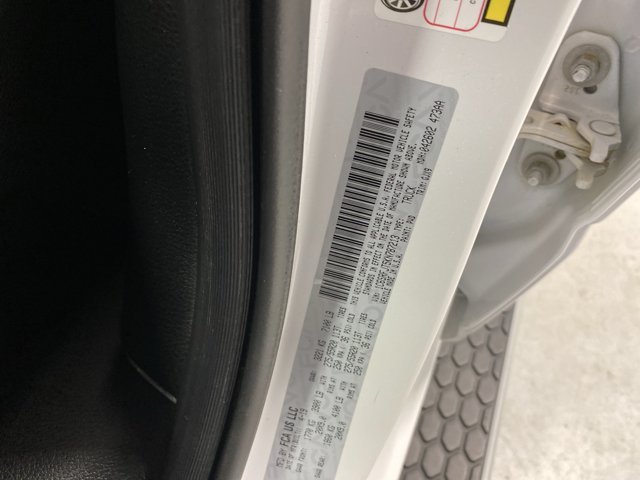 Used 2019 Ivory White Tri-Coat Pearlcoat Ram Laramie image 33
