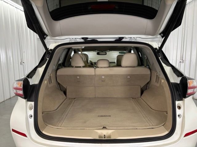 Used 2015 White Nissan Platinum image 14