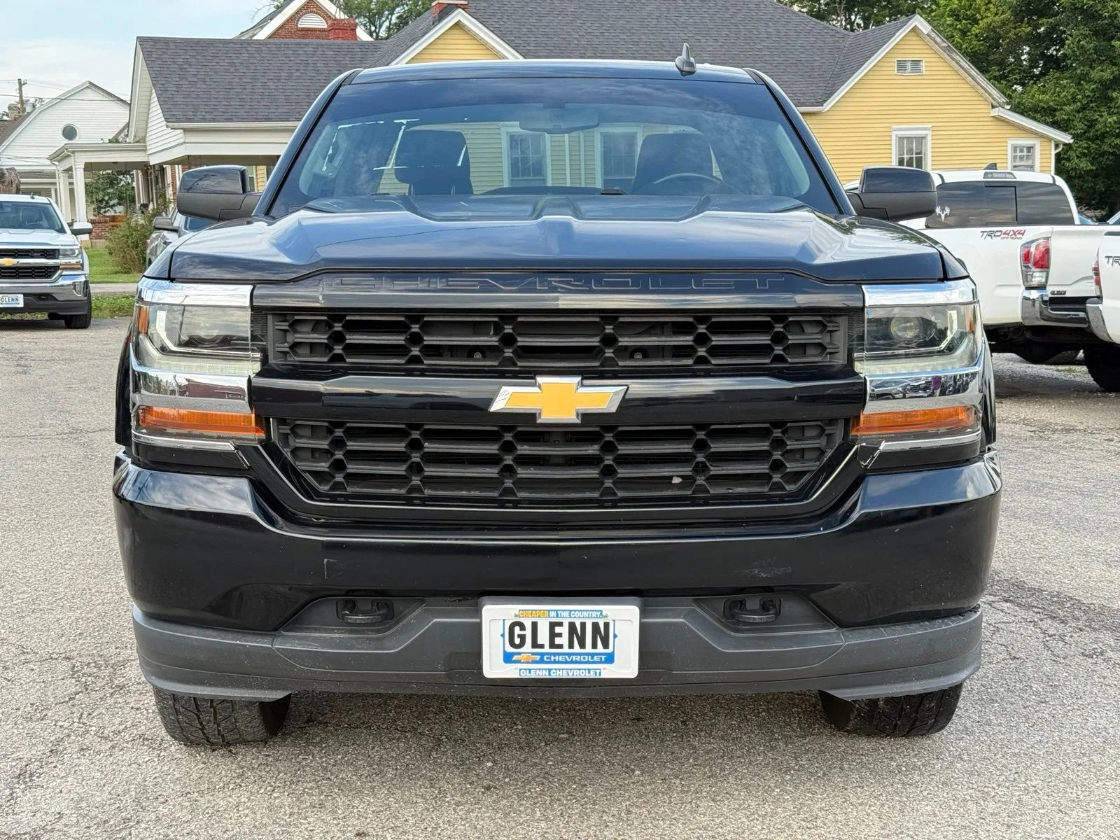 Used 2018 Black Chevrolet LT image 10