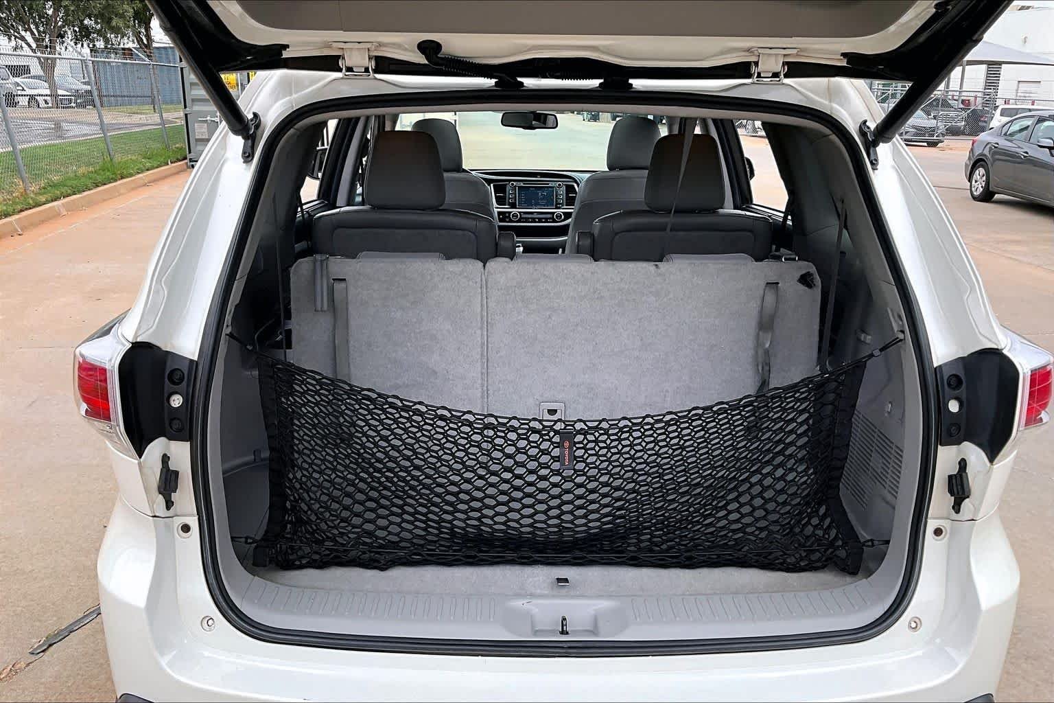 Used 2015 Blizzard Pearl Toyota XLE image 31