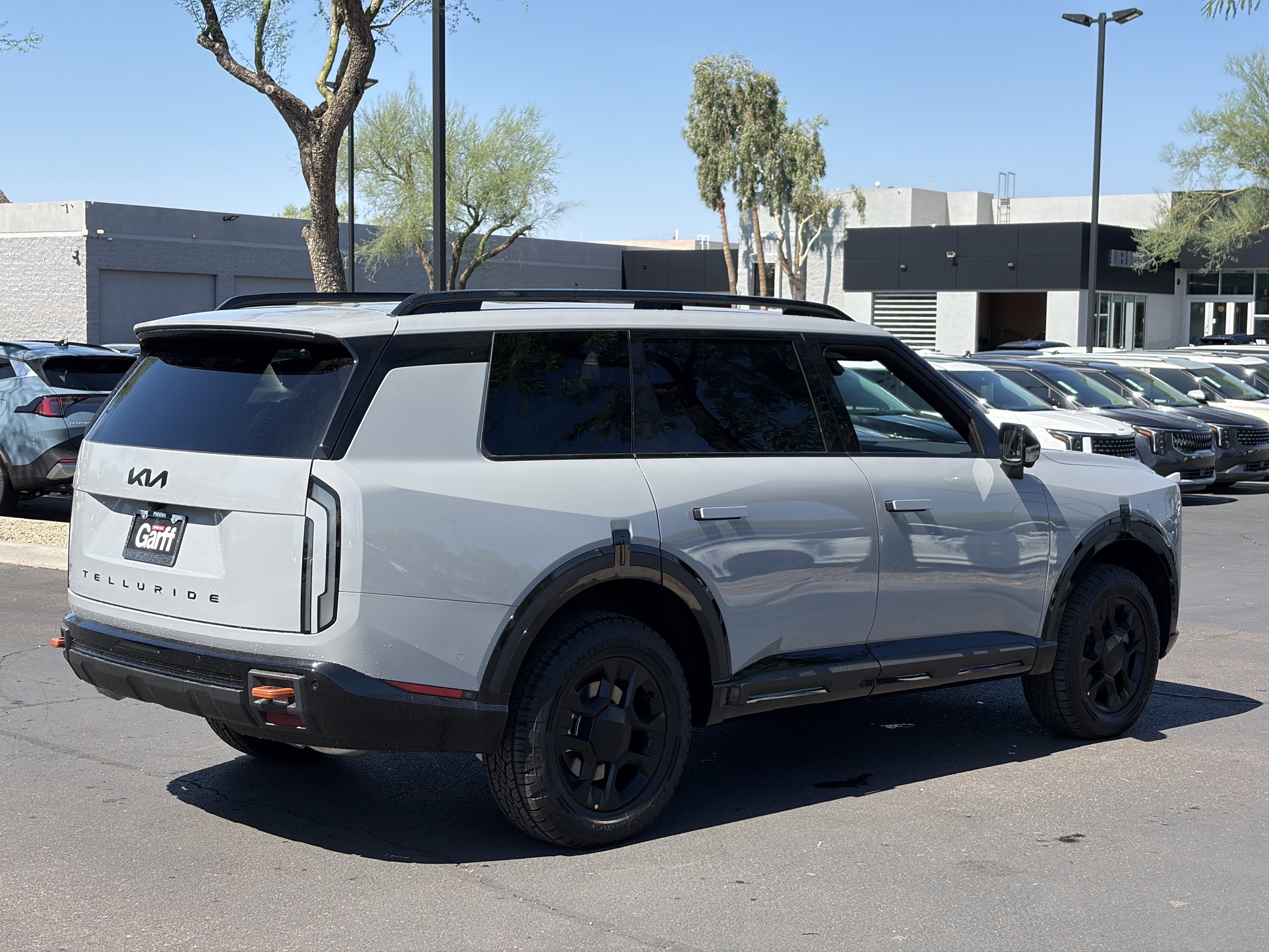 New 2027 Wolf Gray Kia X-PRO SX image 4