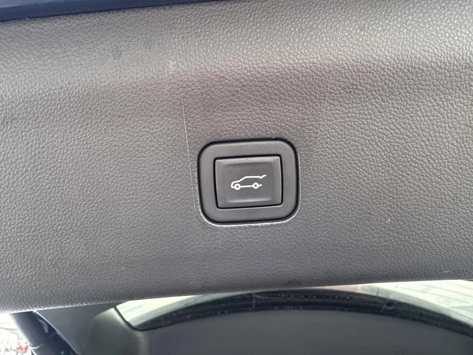 Used 2023 Emperor Blue Metallic Buick Essence image 12