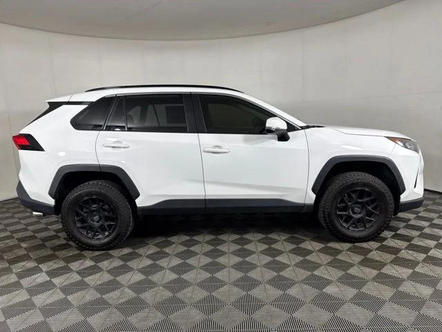 Used 2019 Super White Toyota LE image 2