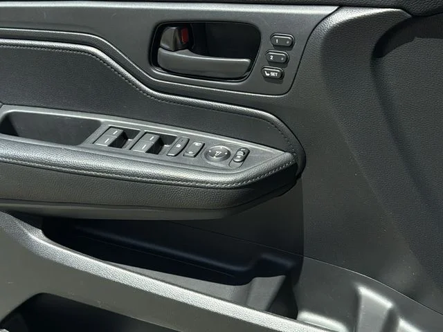 Used 2024  Honda EX-L image 34