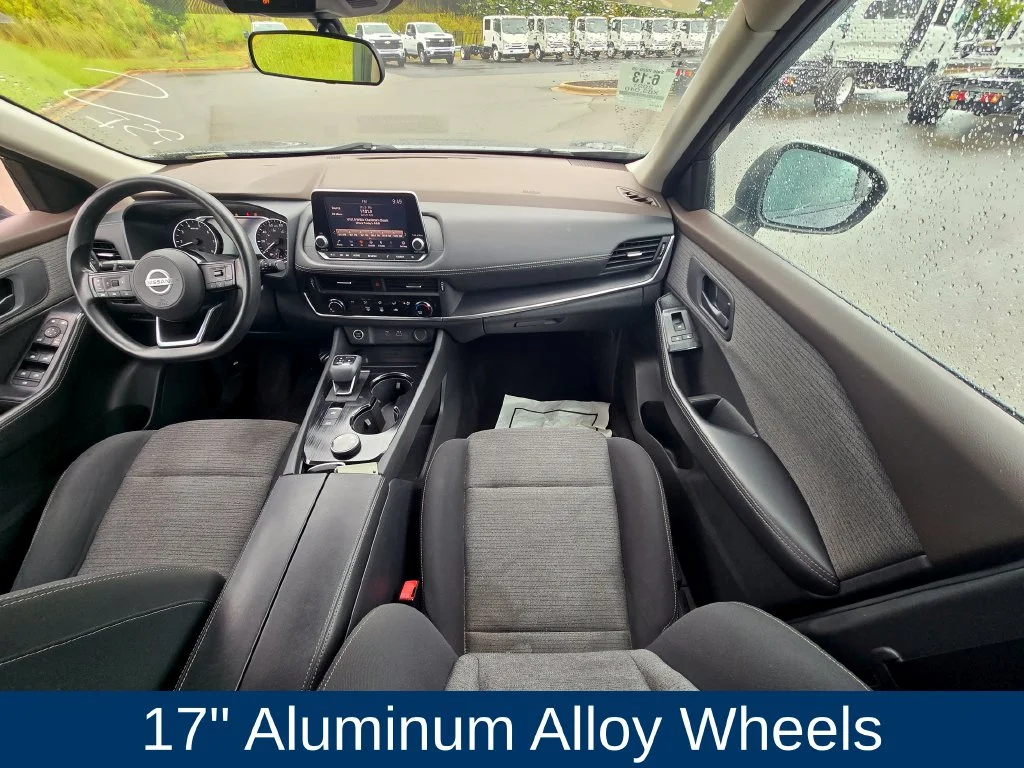 Used 2021 Gray Nissan S image 16