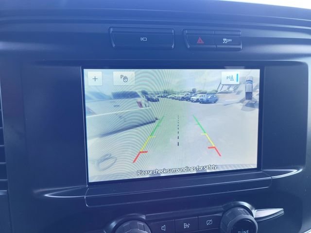 Used 2022  Ford XL image 16